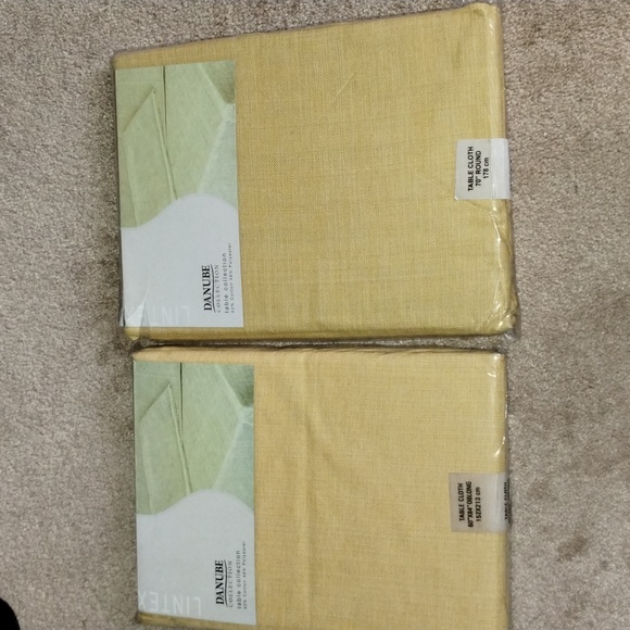Lintex Danube 70" Round Tablecloth & 60x 84" Oblong - Picture 1 of 5